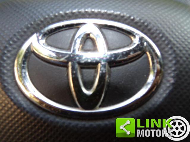 TOYOTA Yaris 1.4 D-4D 5 porte Solo PER NEOPATENTATI!
