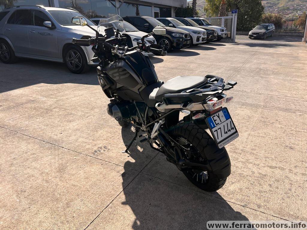Bmw R 1250 GS triple black solo 2.000 km a 199 euro al mese