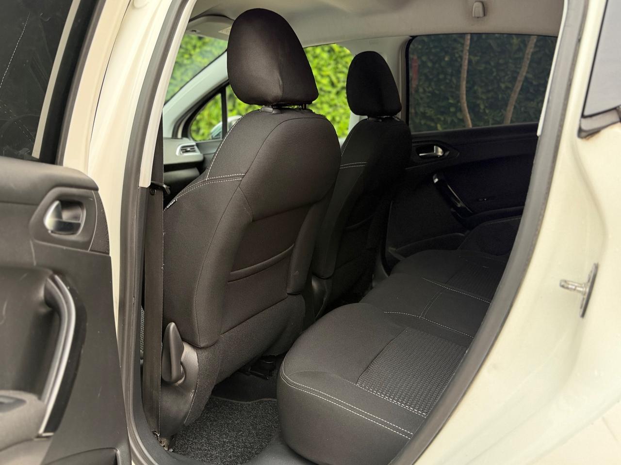 Peugeot 208 1.6 BlueHDi Allure – Euro 6 – 2016