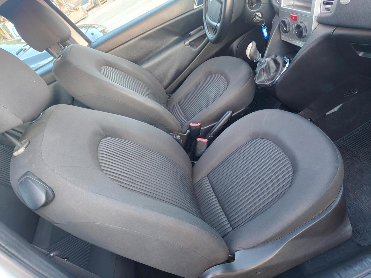 Lancia Ypsilon 1.2 New Oro GPL
