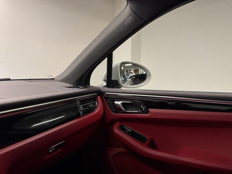 Porsche Macan 2.9 TURBO