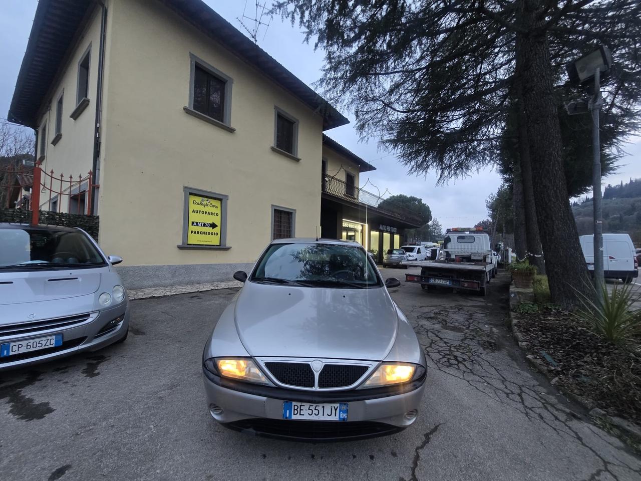 Lancia Y 1.2i 16V cat LS