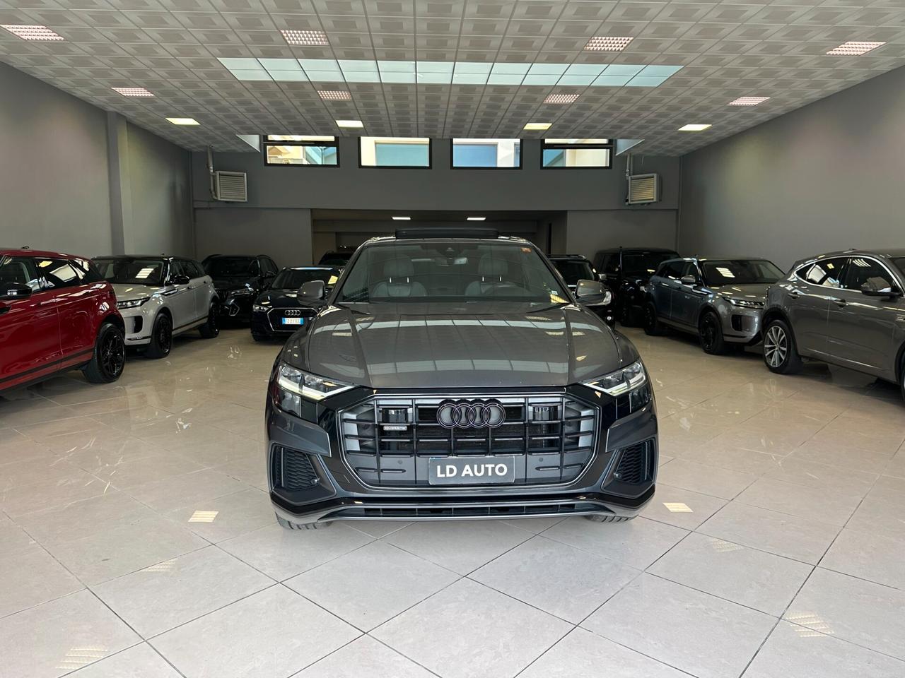 Audi Q8 50 TDI 286 CV quattro tiptronic Sline tetto apribile iva