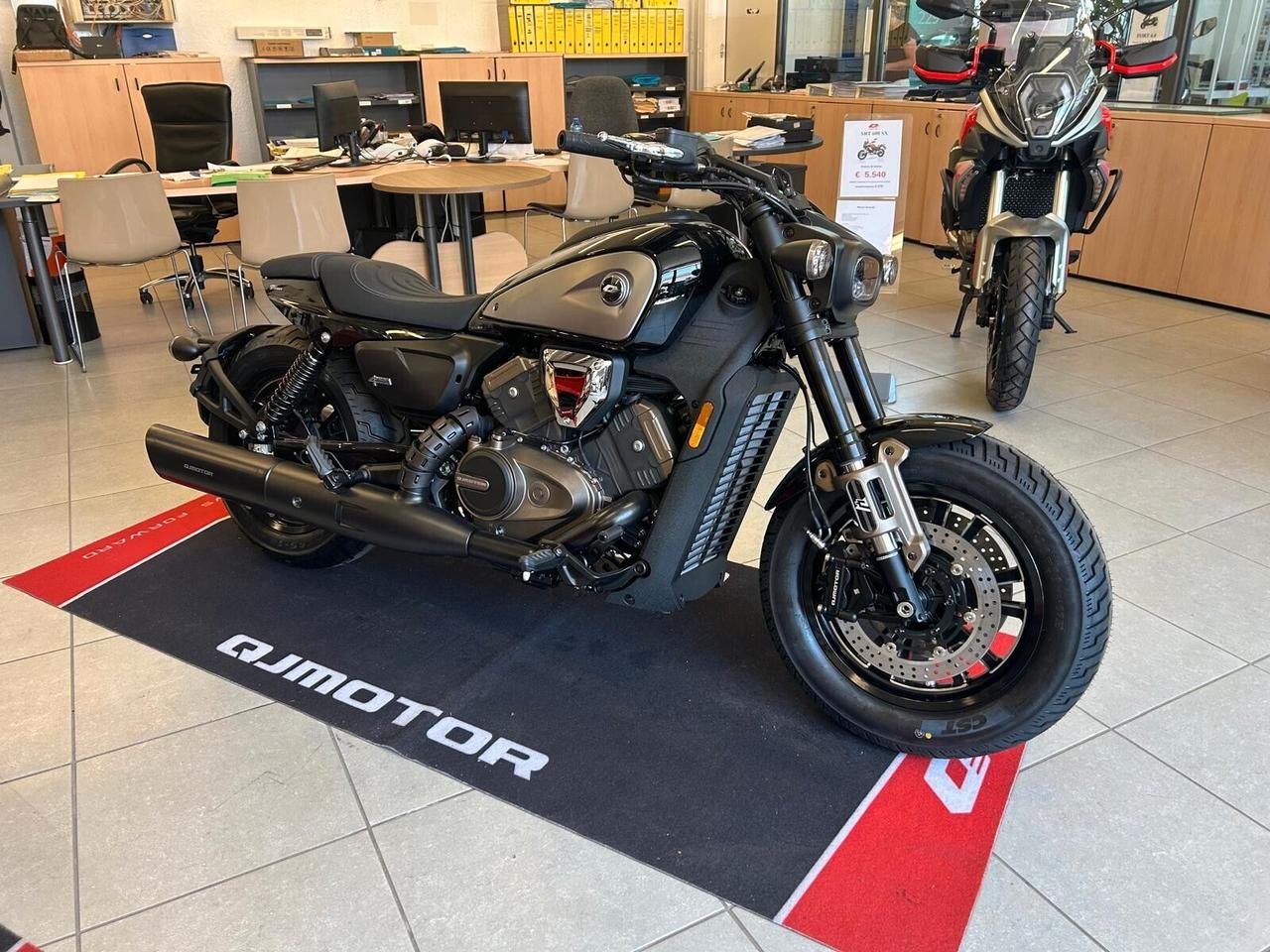 QJ MOTORS SRV 600 V MY25 PROMOZIONE