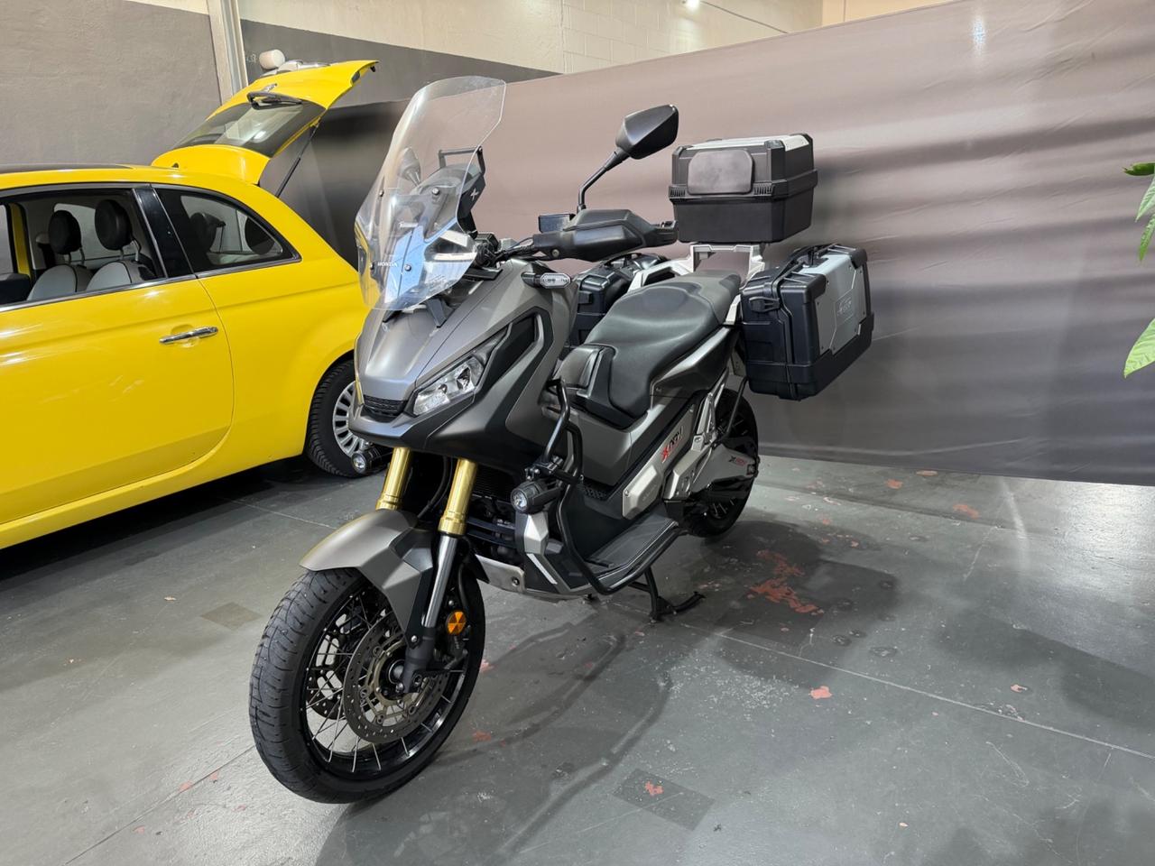 HONDA X-ADV 750 TRAVEL ABS