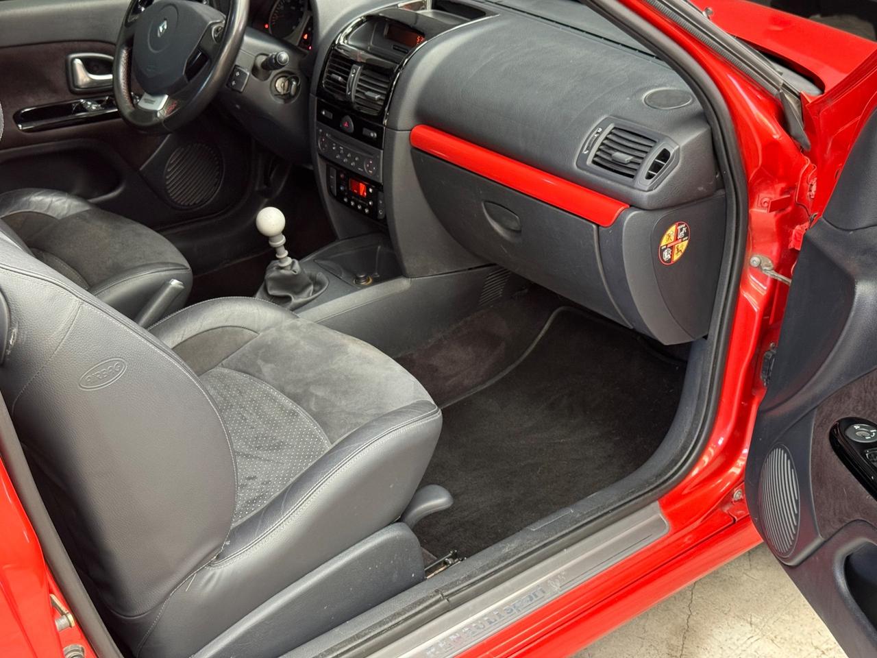 Renault Clio rs 182