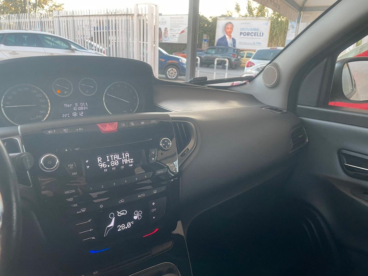 Lancia Ypsilon 0.9 TwinAir 85 CV 5 porte S&S Platinum