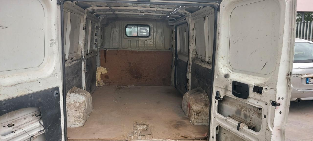 Peugeot Boxer 335 2.2 HDi/130CV FAP PM-TM Furgone