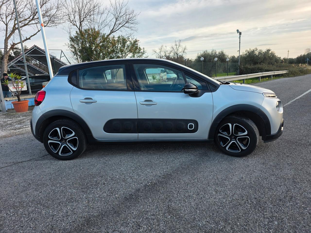 Citroen C3 PureTech 82 GPL Shine