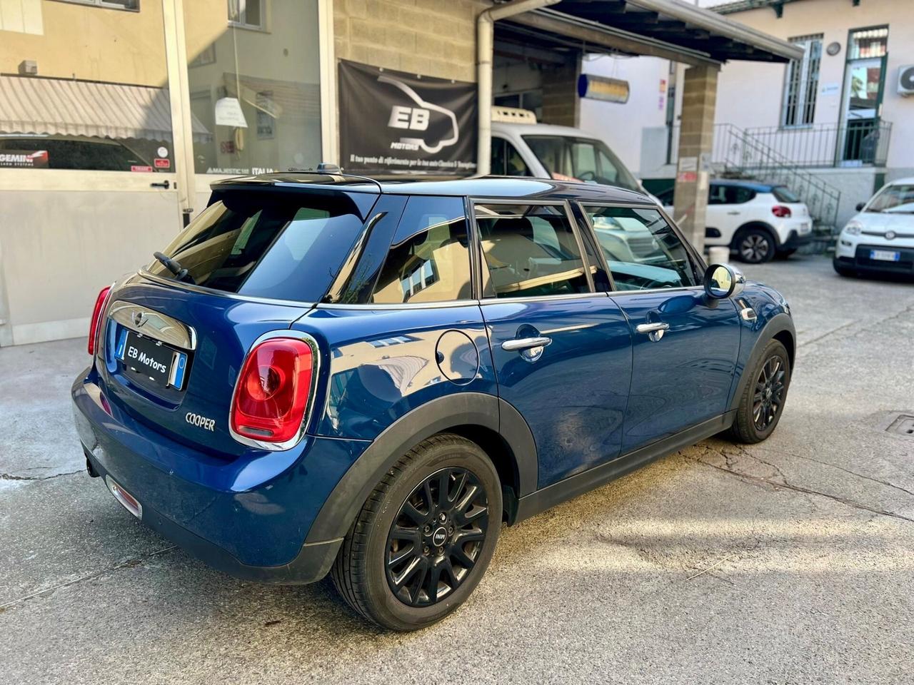 Mini Cooper 5 porte 1.5 Boost