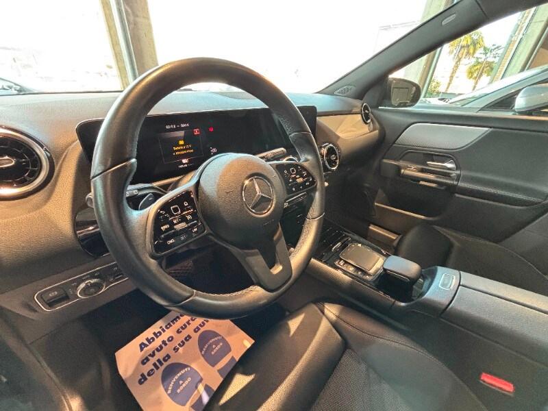 MERCEDES GLA (H247) GLA 250 e EQ-Power...