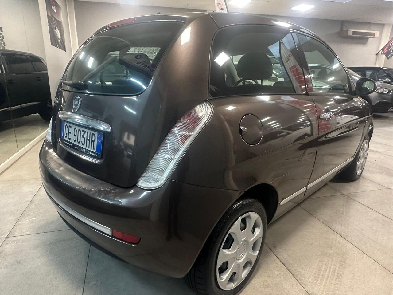 Lancia Ypsilon 1.3 MJT 75 CV Elle Ok Neopatentati