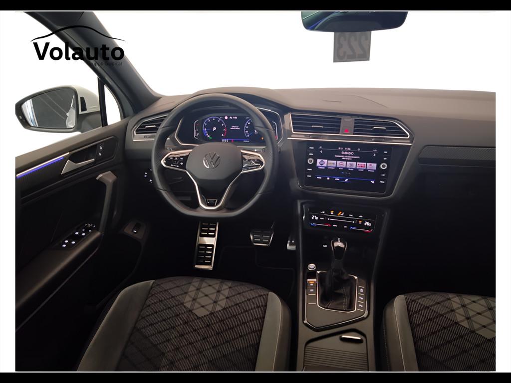 VOLKSWAGEN Tiguan II 2021 - Tiguan 1.5 tsi R-Line 150cv dsg