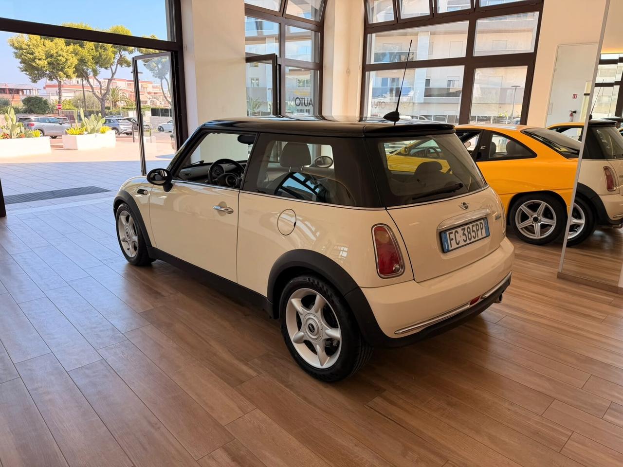 Mini 1.6 16V Cooper