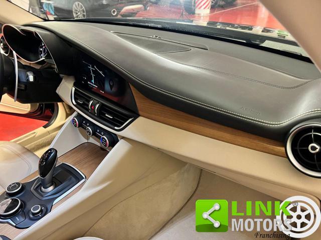 ALFA ROMEO Giulia 2.2 JTD 180 CV AT8 Super GARANZIA - DISTR - BOLLO