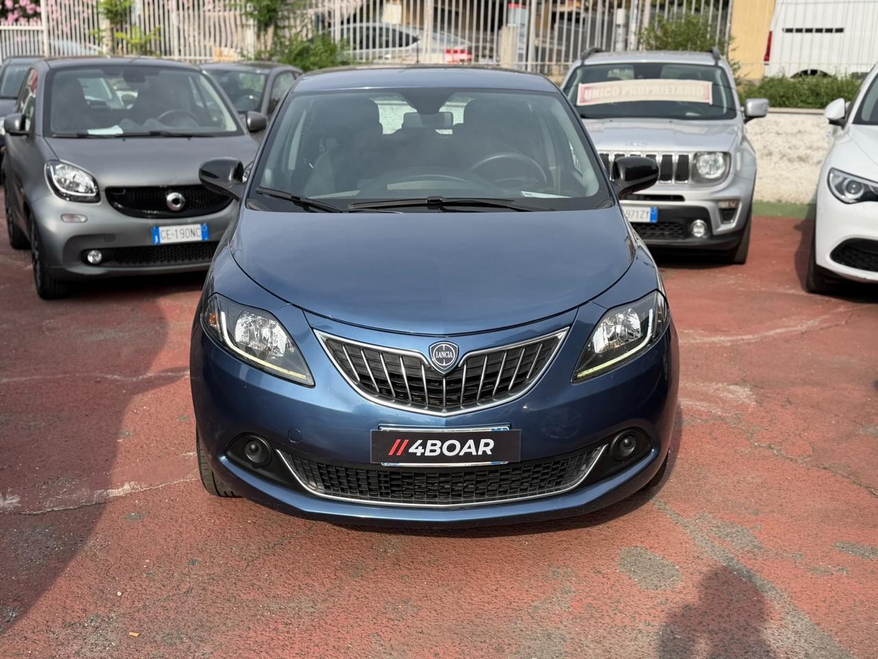 Lancia Ypsilon 1.0 hybrid