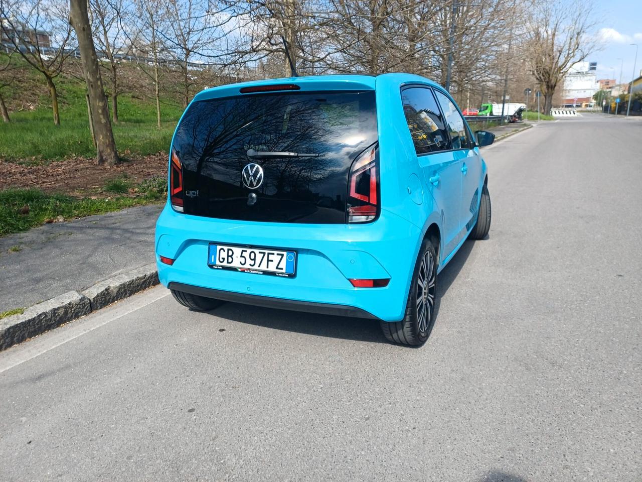 Volkswagen up! 1.0 5p. sport BlueMotion Technology