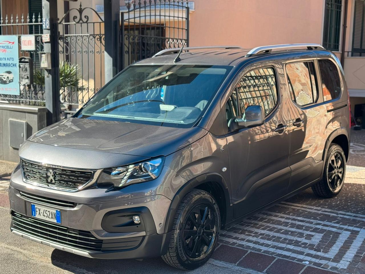 Peugeot Rifter BlueHDi 130 S&S EAT8 GT Line Standard