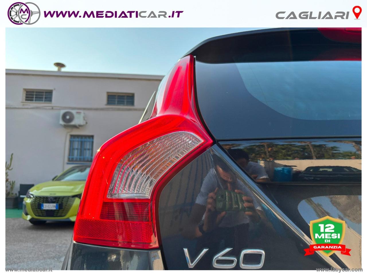 VOLVO V60 D4 AWD Geartronic R-design Momentum