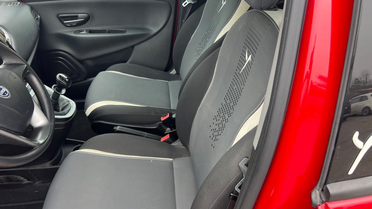 Lancia Ypsilon 1.2 69 CV 5 porte GPL Ecochic Gold