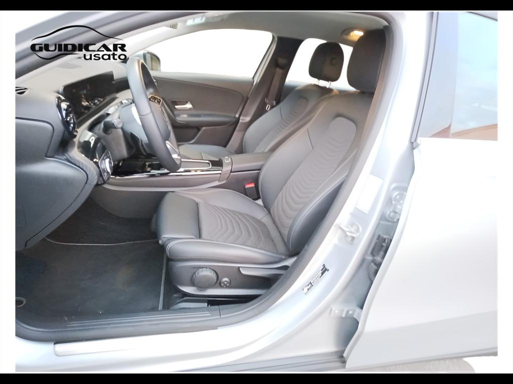 Mercedes-Benz Classe A - W177 2023 - A 180 d Advanced auto