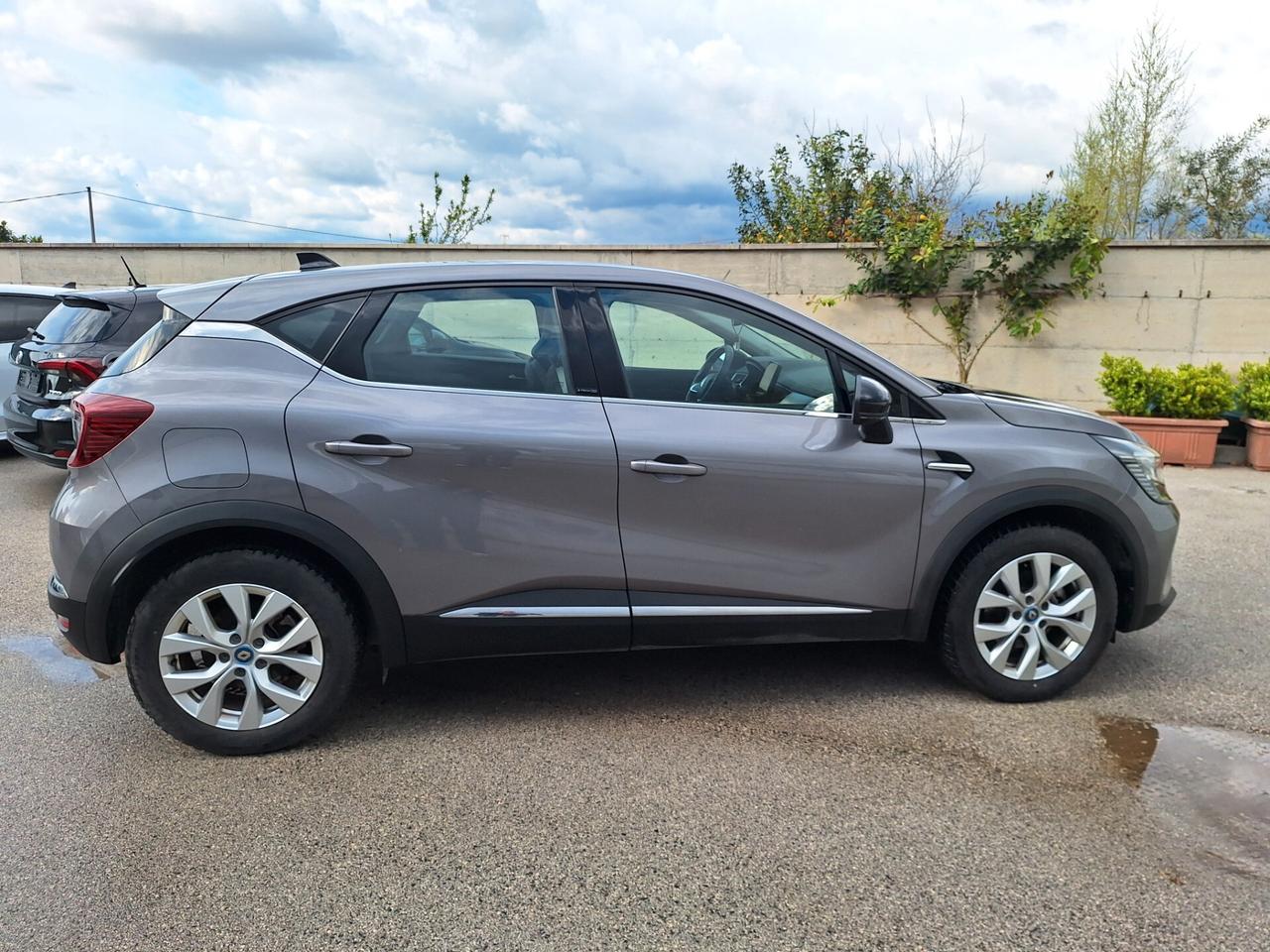 Renault Captur Plug-in Hybrid E-Tech 160 CV Intens