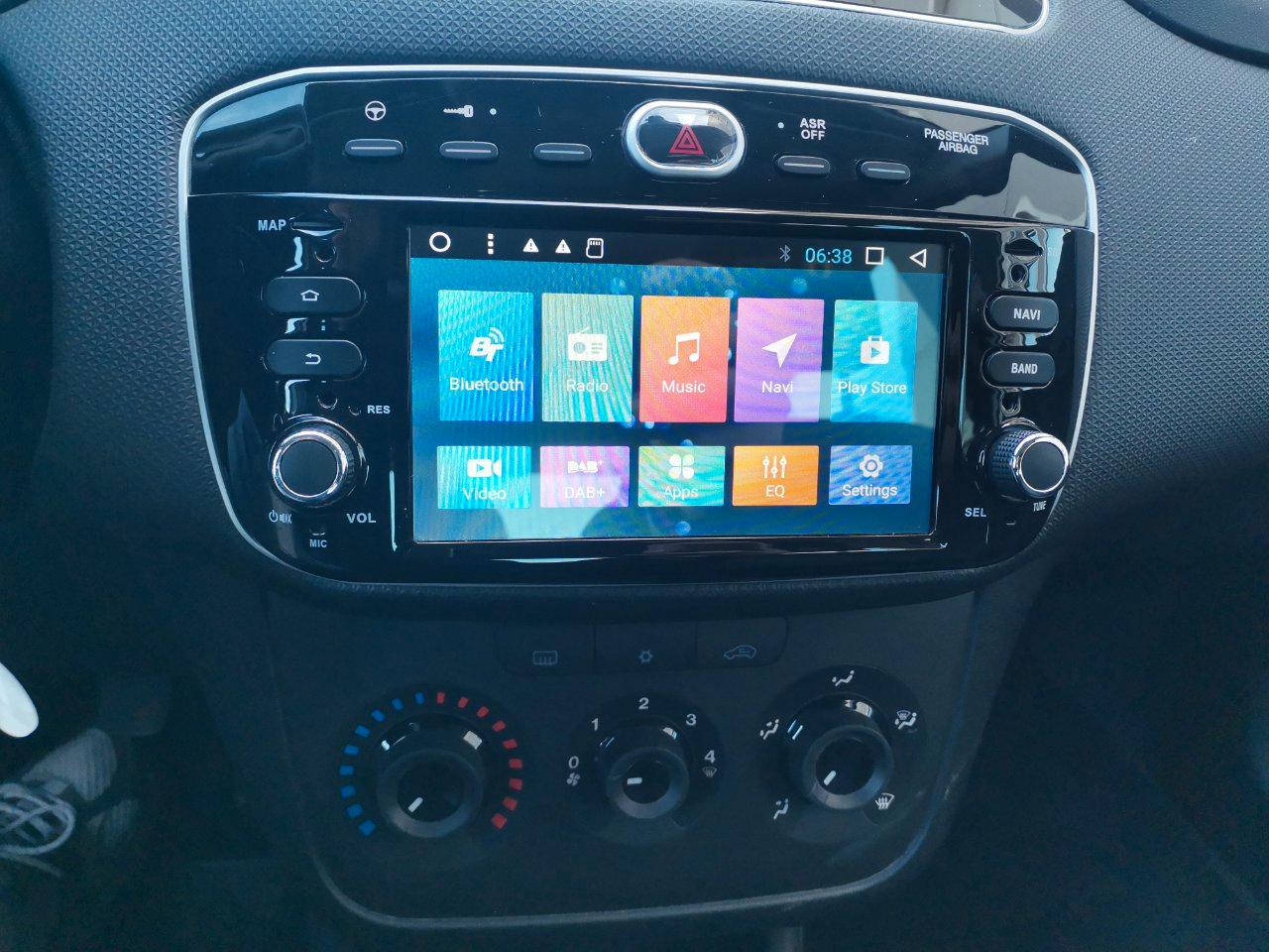 Fiat Punto 5 Porte Punto 5p 1.2 Young c/navi,radio