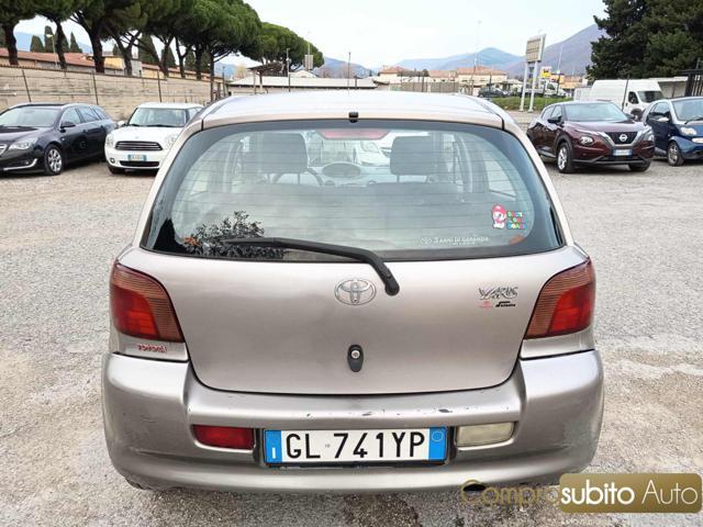 TOYOTA Yaris 1.0i 16V cat 5 porte Sol