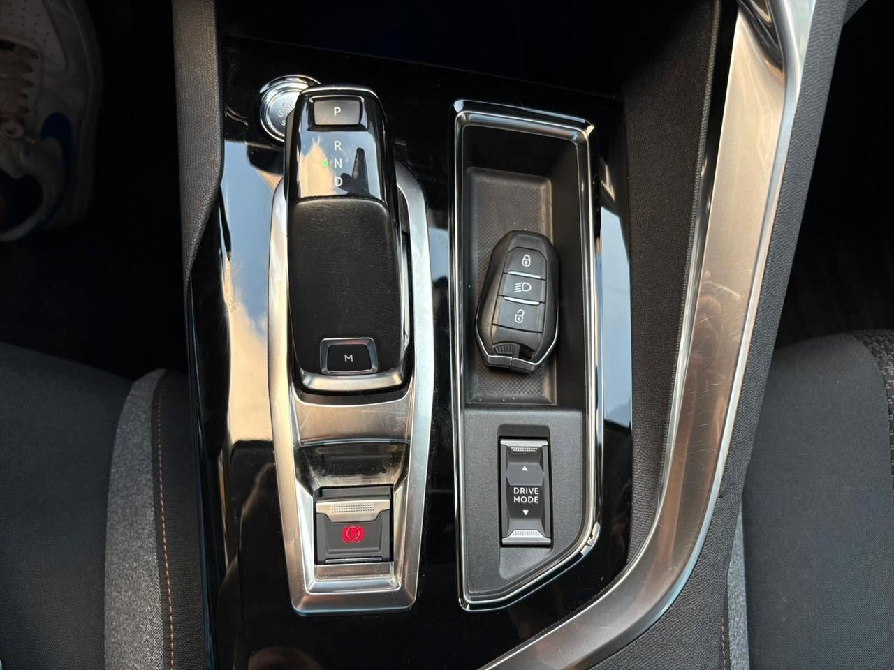 Peugeot 3008 BlueHDi 130 S&S EAT8 Active Pack