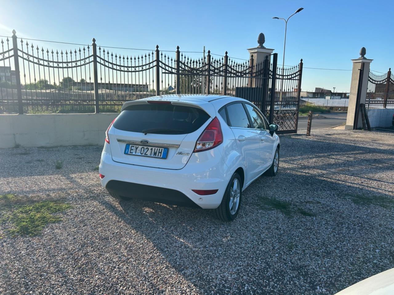 Ford Fiesta 1.0 80CV 5 porte Titanium