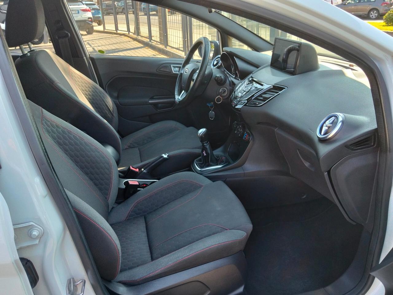 Ford Fiesta 1.5 TDCi ST-Line