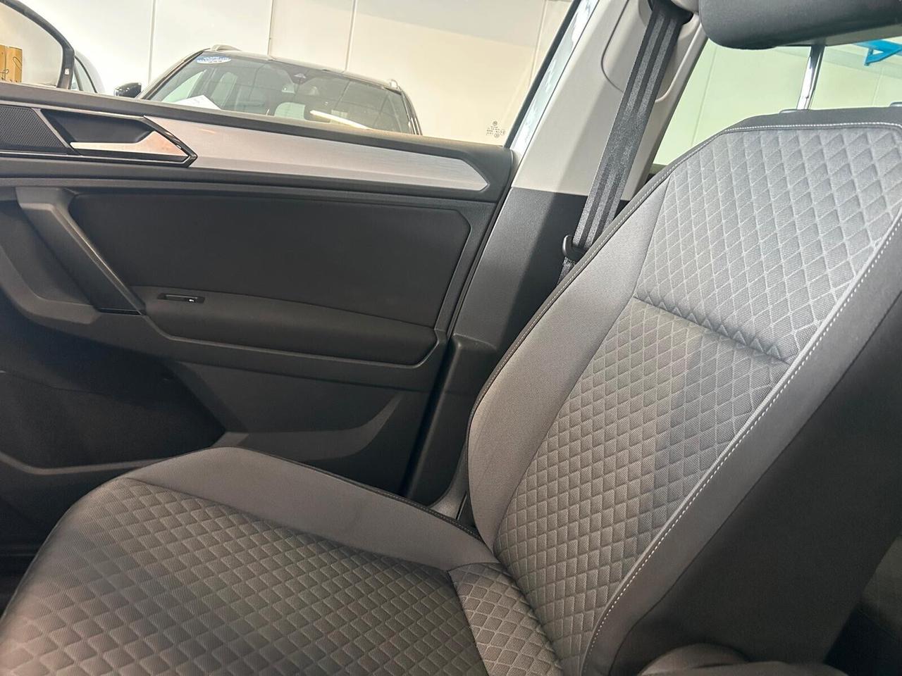 Volkswagen Tiguan BUSINESS 1.6 TDI SCR 6mt BMT UNICO PR.