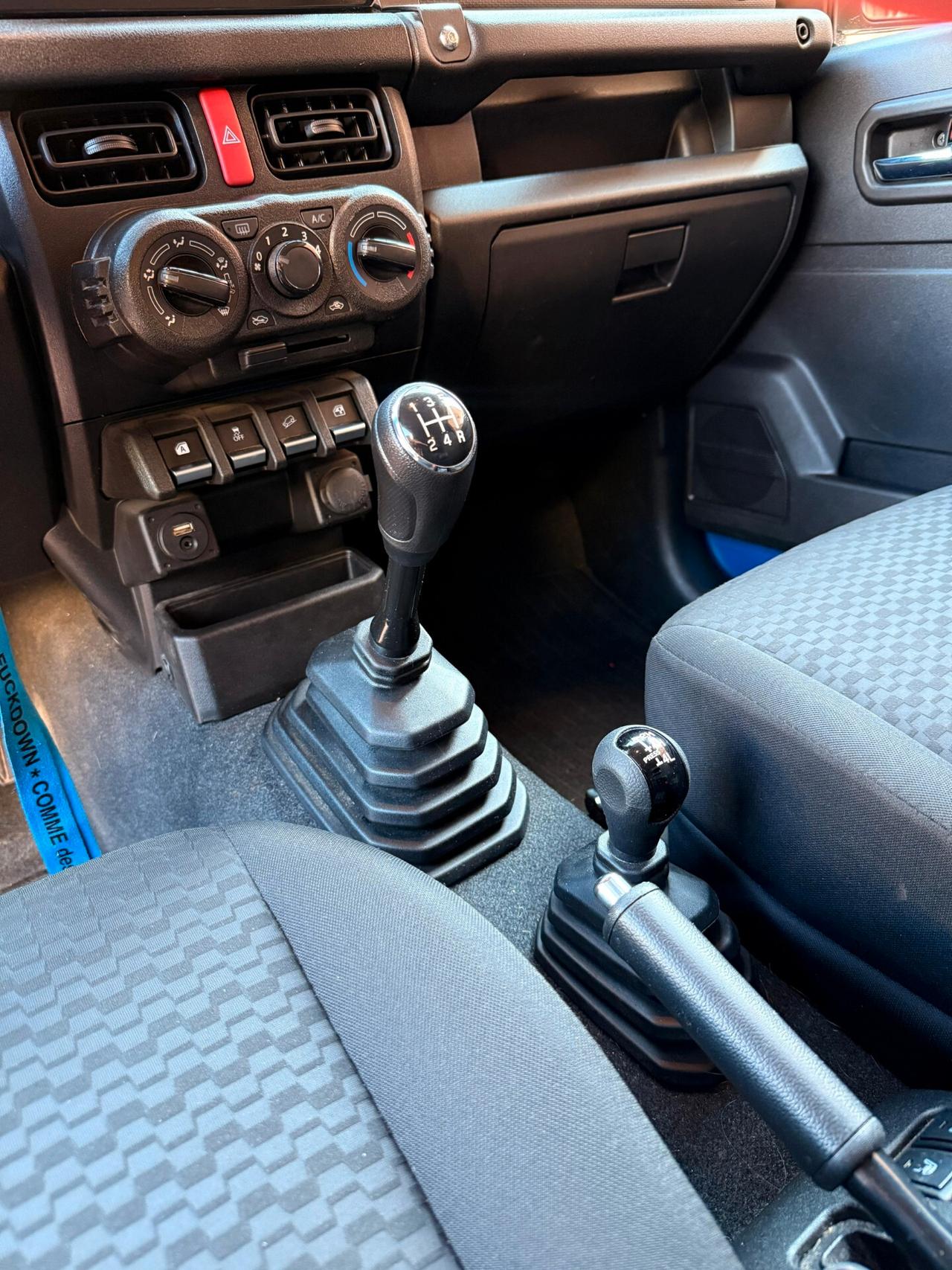 Suzuki Jimny 1.5 5MT PRO (N1)