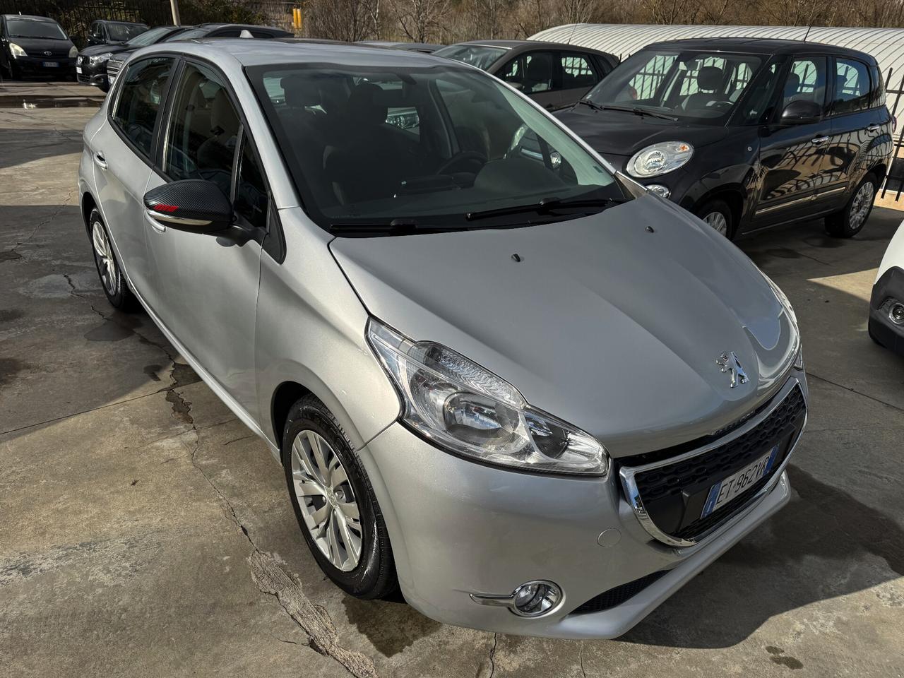 Peugeot 208 1.2 82CV Allure/2014