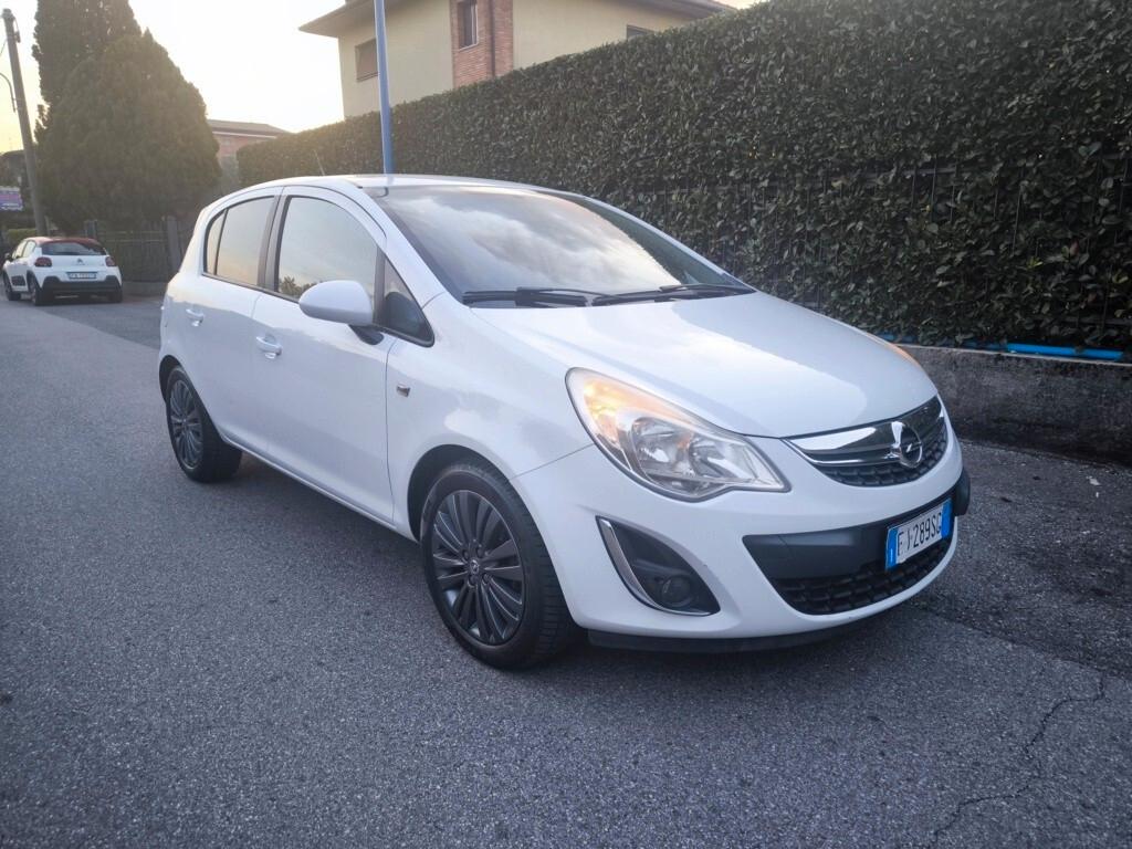 OPEL CORSA 1,3 CDTI – COSMO -OK NEOPATENTATI