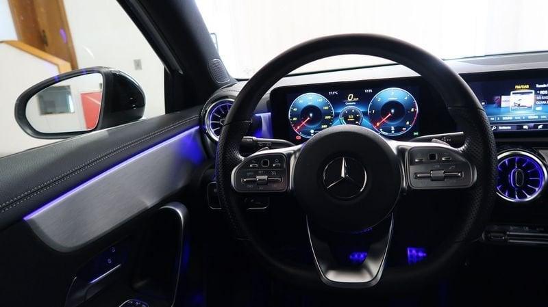 Mercedes-Benz Classe A A 180 d Premium Night edition auto
