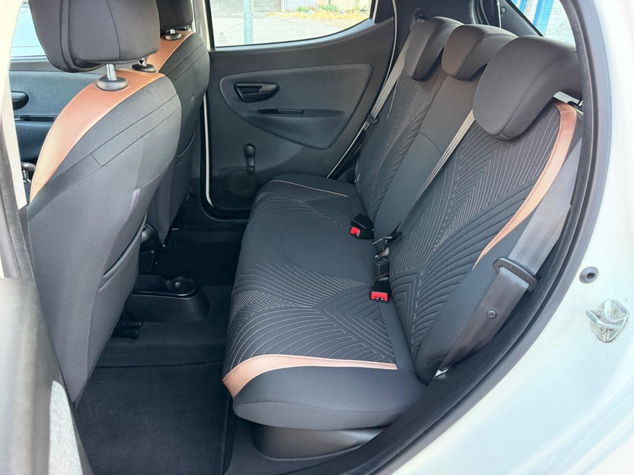 Lancia Ypsilon 1.2 benzina 69 cv 2019 87.000 km