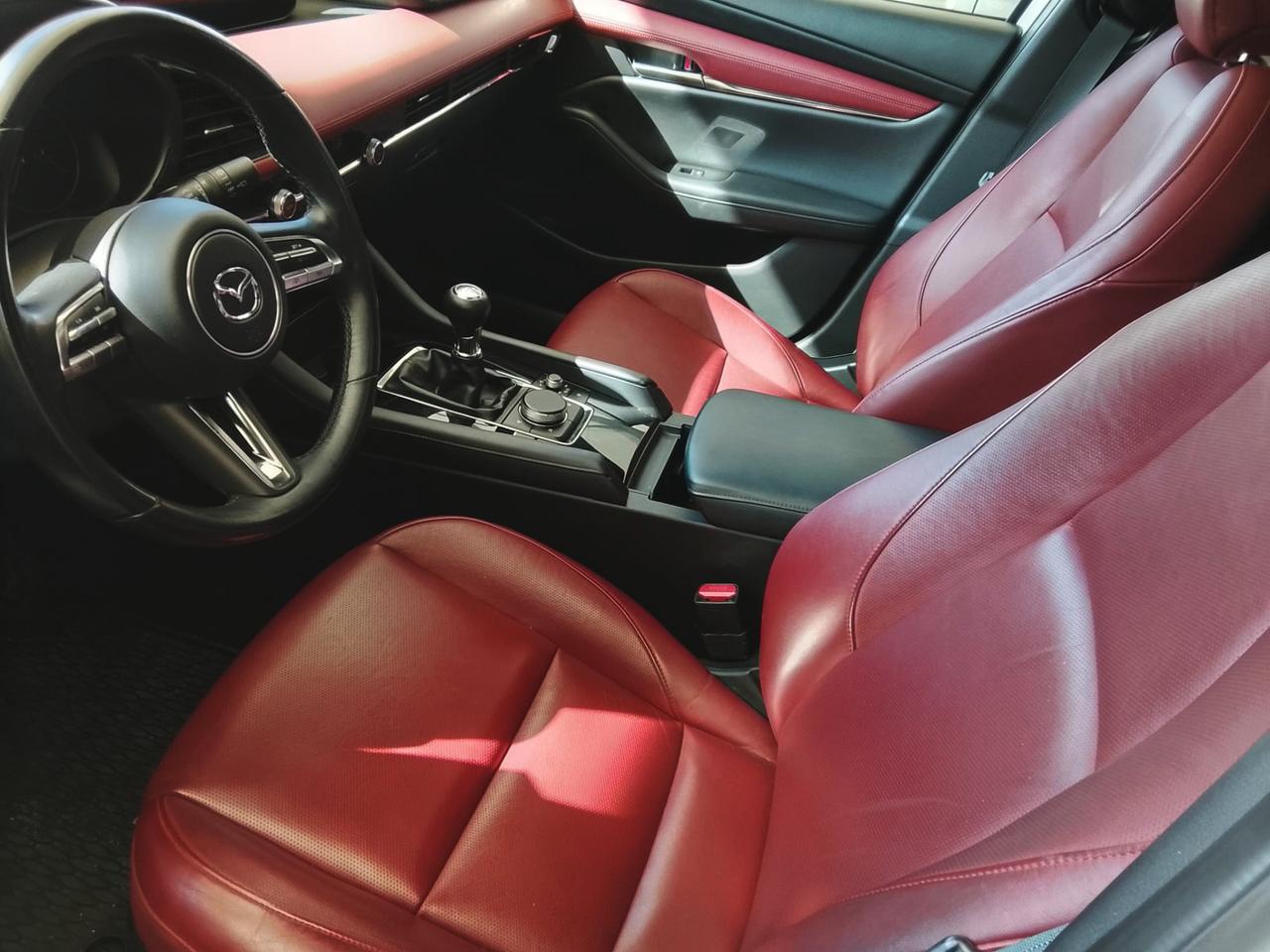 MAZDA 3 IV 5 porte - 3 5p 2.0 m-hybrid Exclusive Design Pack awd 1