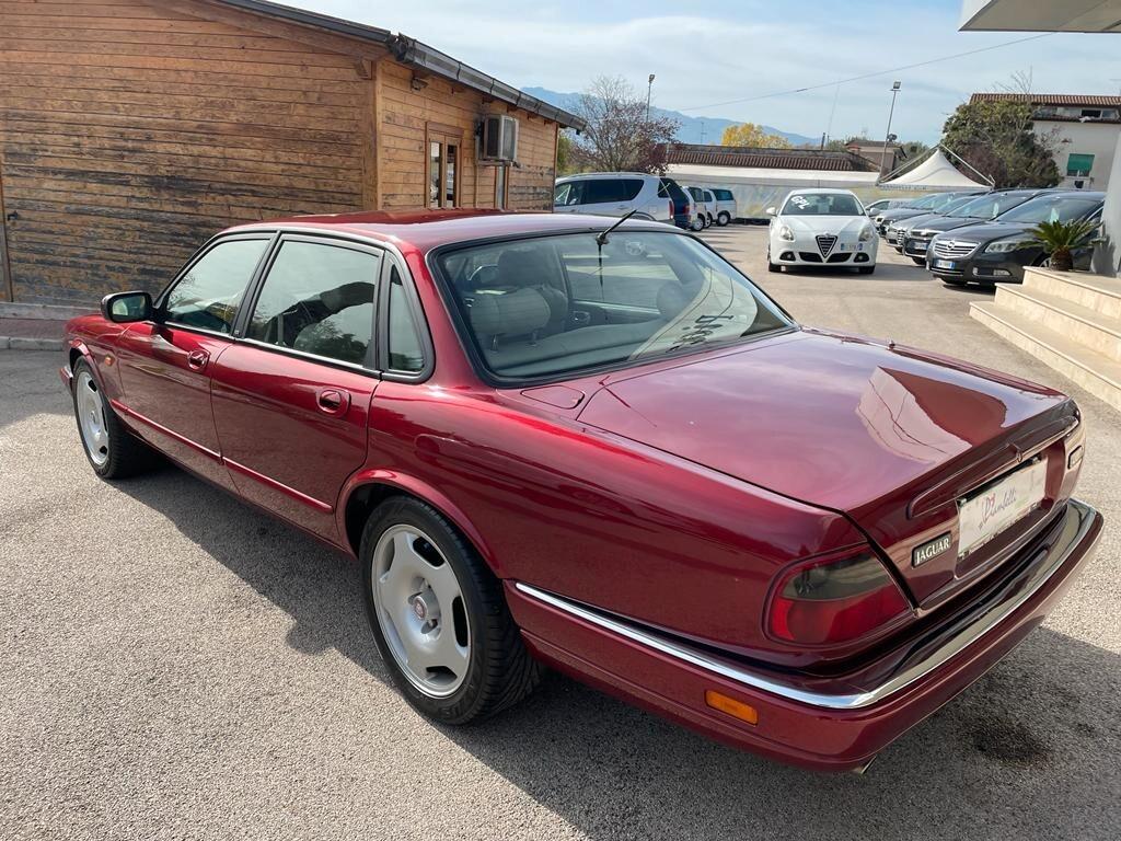 Jaguar XJR 4.0 cat