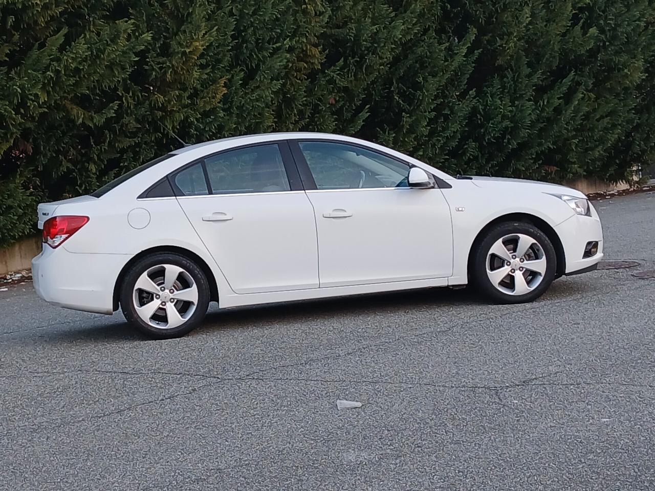 CRUZE LT AUTO IN ORDINE