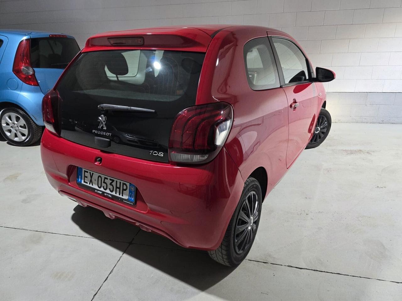 Peugeot 108 1.0 benzina NEOPATENTATI
