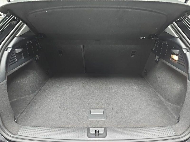 Audi Q2 35 TFSI S tronic S line Navi 17" LED DAB