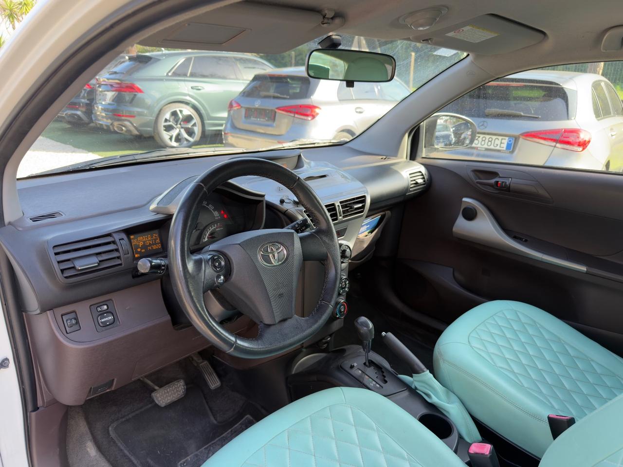 Toyota iQ 1.0 Multidrive Versione Lancio