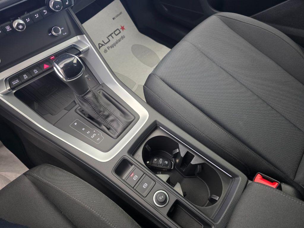 Audi Q3 Sportback 35 2.0 tdi S line edition s-tronic