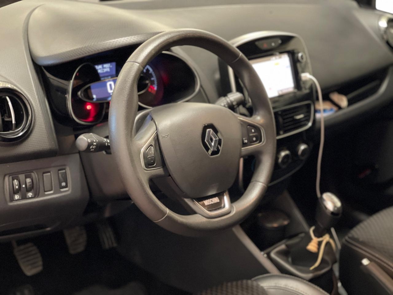 Renault Clio dCi 8V 90 CV 5 porte Moschino Intens