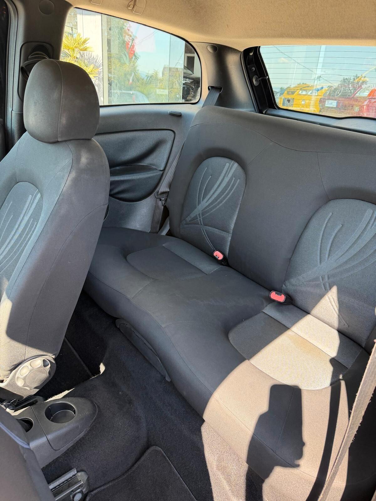 Lancia Ypsilon 1.3 MJT 75 CV Platinum
