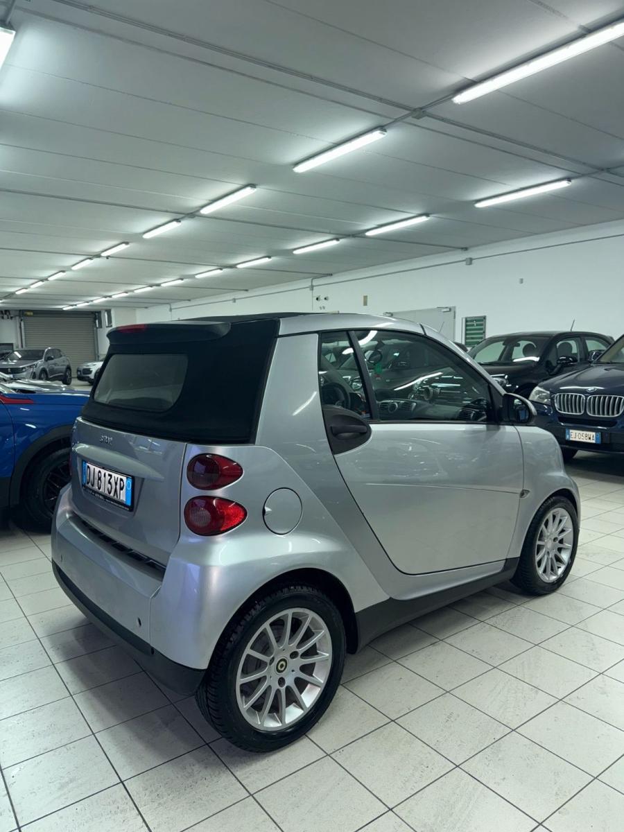 SMART - Fortwo - 1000 52 kW coupé passion