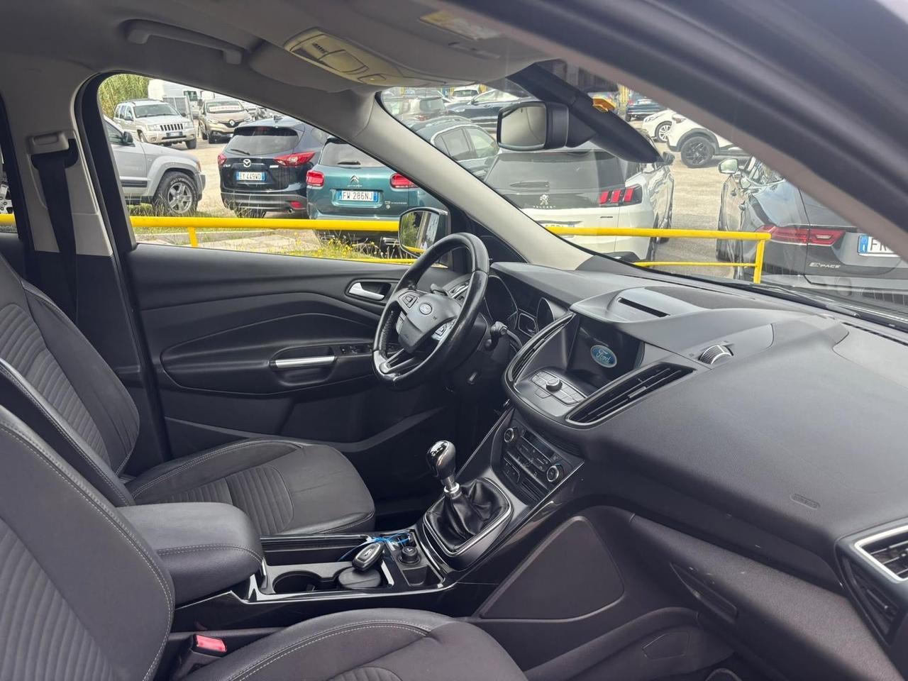 Ford Kuga Full 1.5 benzina 120 cv unico proprietario pari al nuovo