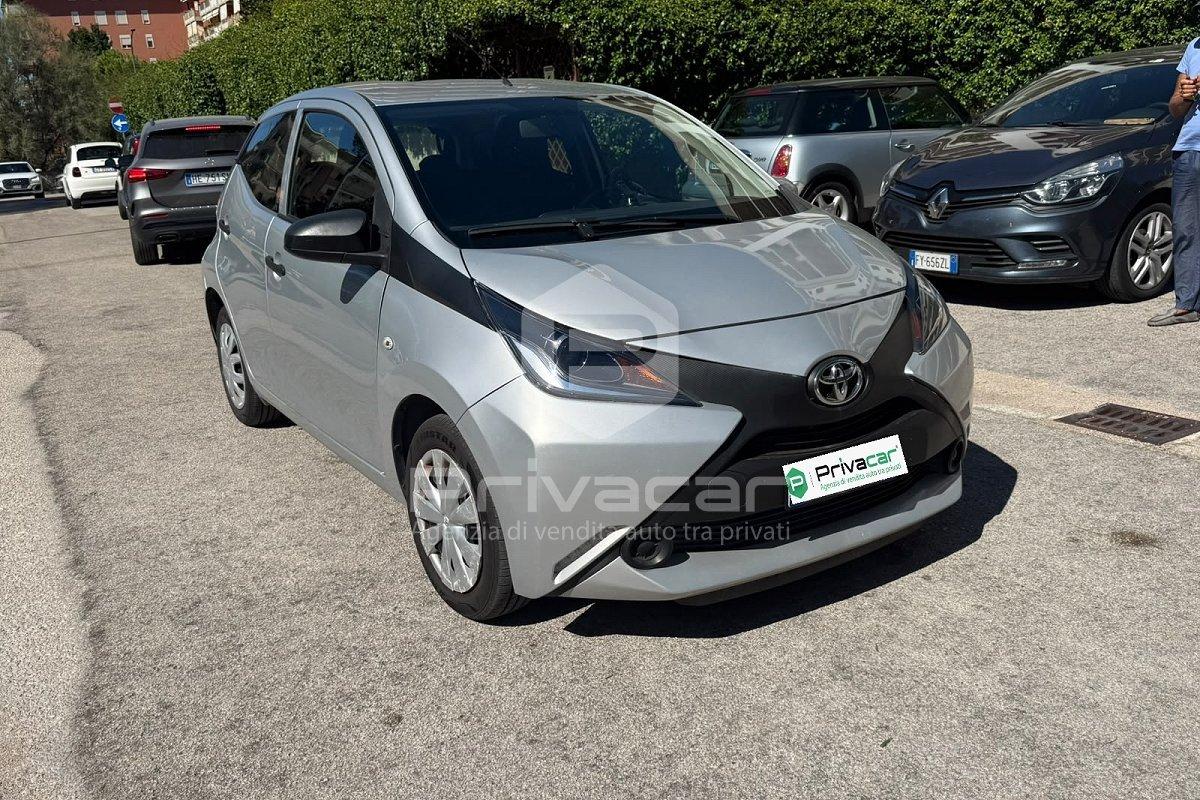 TOYOTA Aygo 1.0 VVT-i 69 CV 5 porte x-business