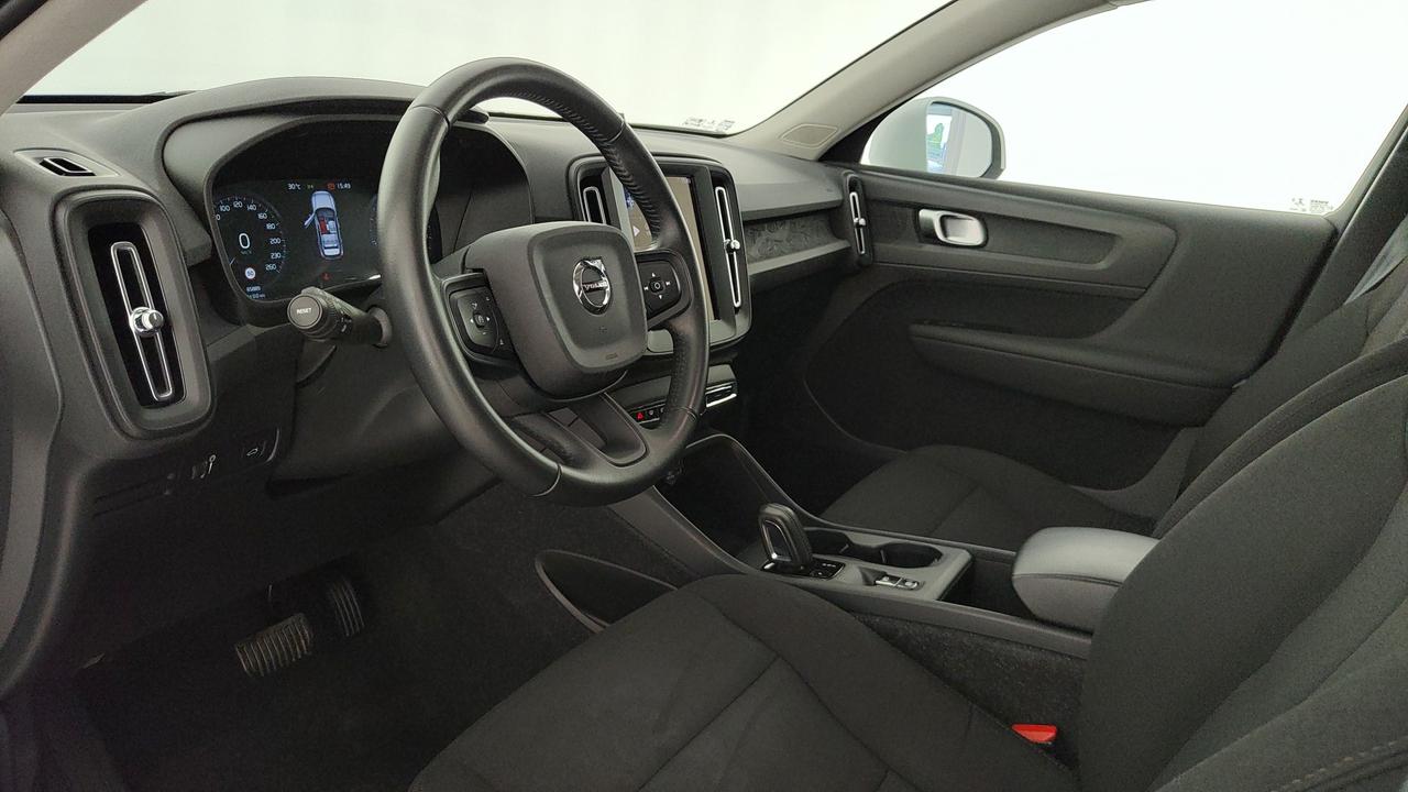VOLVO XC40 1.5 t2 Momentum Core auto my21